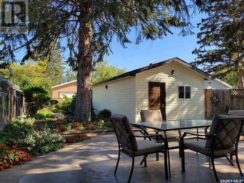 915 1St Avenue Ne, Moose Jaw, SK - Outdoor With Deck Patio Veranda With Exterior