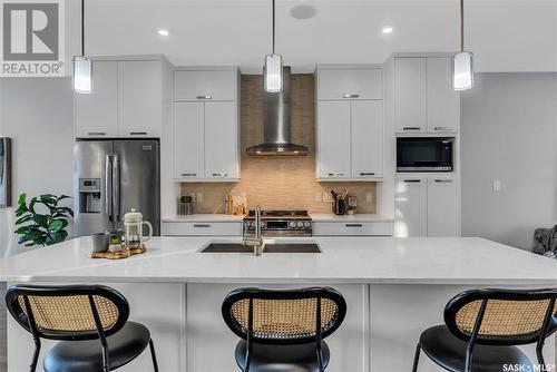 1110 14Th Street E, Saskatoon, SK - Indoor Photo Showing Kitchen With Upgraded Kitchen