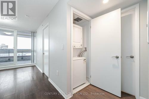 501 - 830 Lawrence Avenue W, Toronto, ON - Indoor Photo Showing Laundry Room