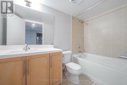 501 - 830 Lawrence Avenue W, Toronto, ON - Indoor Photo Showing Bathroom