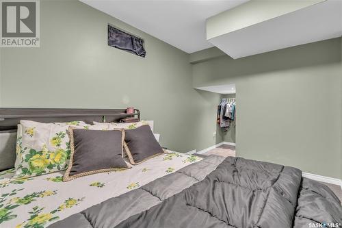 2075 Francis Street, Regina, SK - Indoor Photo Showing Bedroom