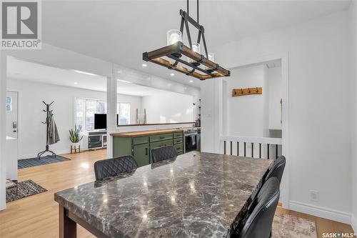 301 Frontenac Drive, Regina, SK - Indoor Photo Showing Dining Room