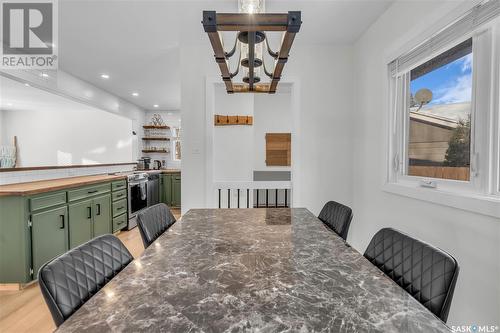 301 Frontenac Drive, Regina, SK - Indoor Photo Showing Dining Room