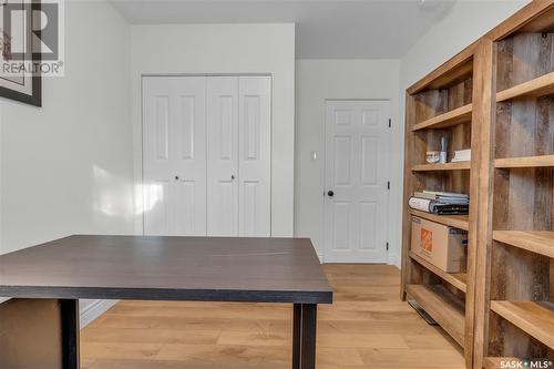 301 Frontenac Drive, Regina, SK - Indoor Photo Showing Other Room