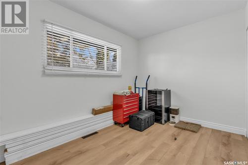 301 Frontenac Drive, Regina, SK - Indoor Photo Showing Other Room