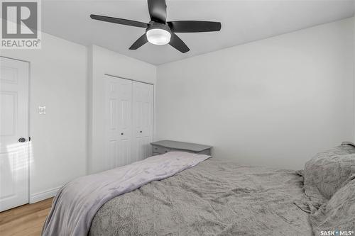 301 Frontenac Drive, Regina, SK - Indoor Photo Showing Bedroom