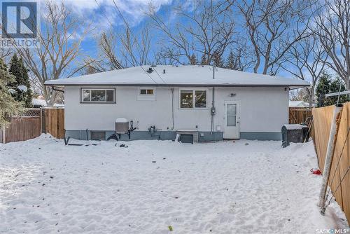 301 Frontenac Drive, Regina, SK - Outdoor