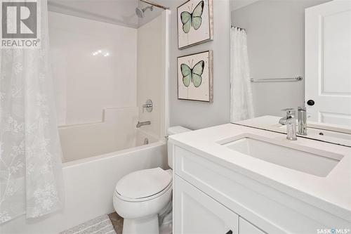 352 Brighton Gate, Saskatoon, SK - Indoor Photo Showing Bathroom