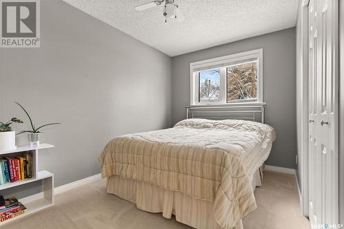 1110 Flexman Crescent N, Regina, SK - Indoor Photo Showing Bedroom