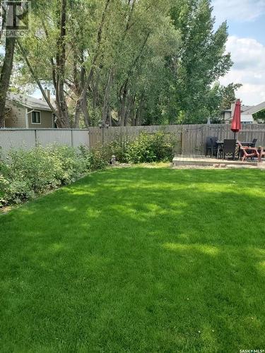 1110 Flexman Crescent N, Regina, SK - Outdoor