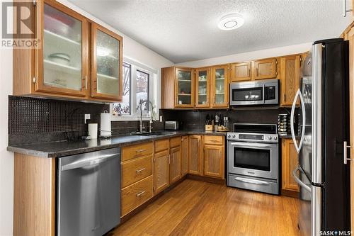 1110 Flexman Crescent N, Regina, SK - Indoor Photo Showing Kitchen