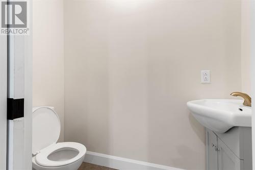 53 Flower Hill, St John'S, NL - Indoor Photo Showing Bathroom