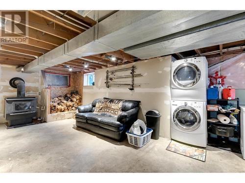 3255 Upper Fraser Road, Prince George, BC - Indoor Photo Showing Laundry Room