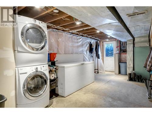 3255 Upper Fraser Road, Prince George, BC - Indoor Photo Showing Laundry Room