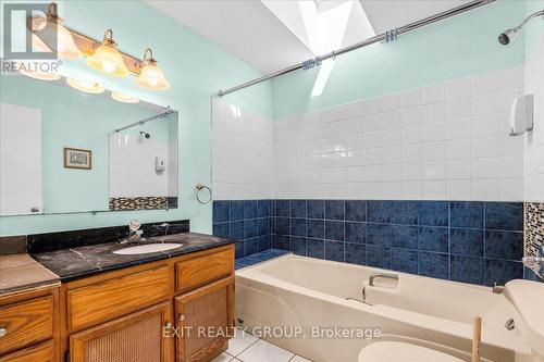 10 Croft Street, Port Hope, ON - Indoor Photo Showing Bathroom