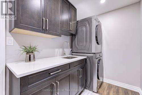 23 Blackburn Lane, Hamilton (Villages Of Glancaster), ON - Indoor Photo Showing Laundry Room