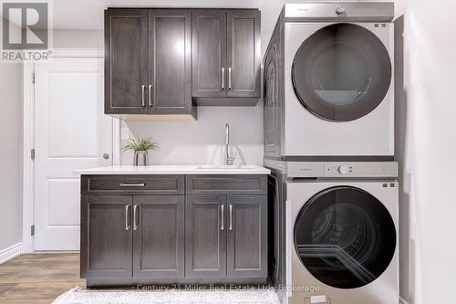 23 Blackburn Lane, Hamilton (Villages Of Glancaster), ON - Indoor Photo Showing Laundry Room