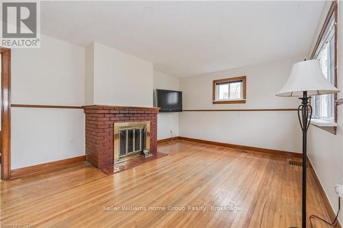 280 Waterloo Street, Wellington North (Mount Forest), ON - Indoor With Fireplace