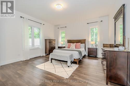 1591 2Nd Concession Enr Road, Norfolk (Glen Meyer), ON - Indoor Photo Showing Bedroom