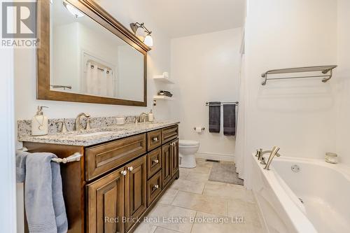 1591 2Nd Concession Enr Road, Norfolk (Glen Meyer), ON - Indoor Photo Showing Bathroom