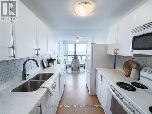 1007 - 1600 Adelaide Street N, London, ON - Indoor Photo Showing Kitchen With Double Sink