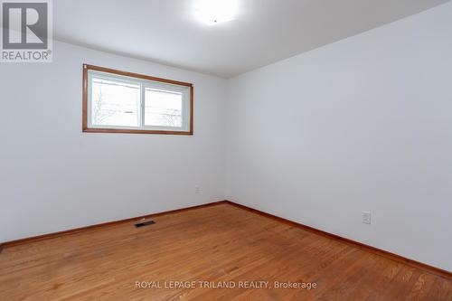 220 Ross Avenue, Thames Centre (Dorchester), ON - Indoor Photo Showing Other Room