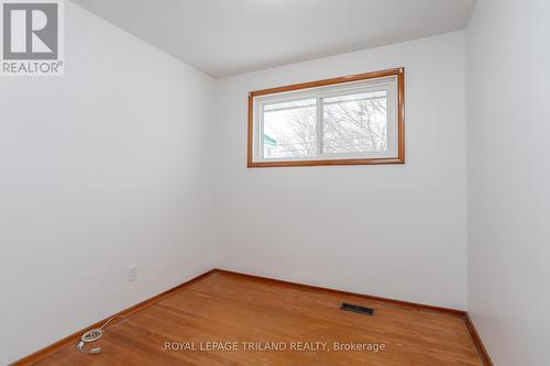 220 Ross Avenue, Thames Centre (Dorchester), ON - Indoor Photo Showing Other Room