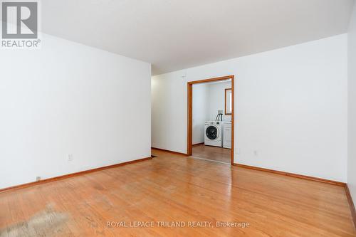 220 Ross Avenue, Thames Centre (Dorchester), ON - Indoor Photo Showing Other Room