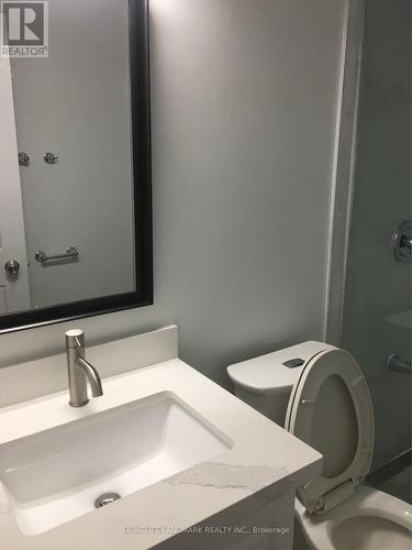 2 Adirondack Gate, Toronto, ON - Indoor Photo Showing Bathroom