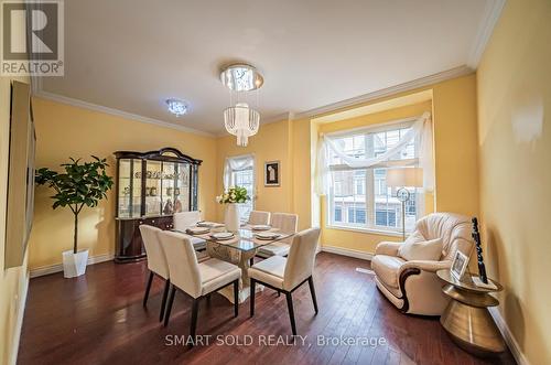 48 - 100 Elgin Mills Road W, Richmond Hill, ON - Indoor Photo Showing Dining Room