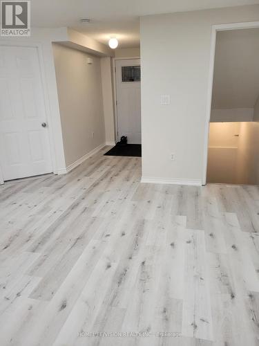 225 Tunbridge Road, Barrie, ON - Indoor Photo Showing Other Room