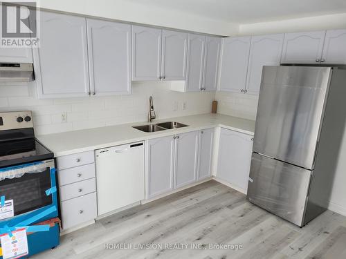 225 Tunbridge Road, Barrie, ON - Indoor Photo Showing Kitchen With Stainless Steel Kitchen With Double Sink