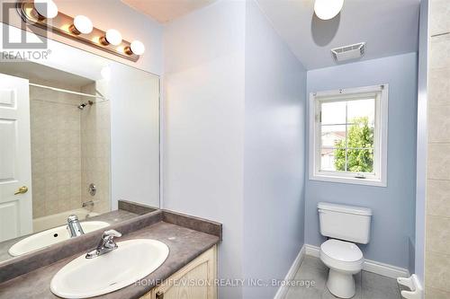 225 Tunbridge Road, Barrie, ON - Indoor Photo Showing Bathroom