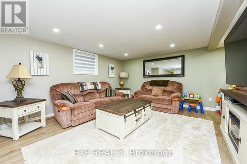 27 Huntington Court, Brampton, ON - Indoor