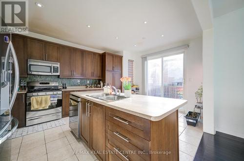 Upper - 732 Scott Boulevard, Milton, ON - Indoor Photo Showing Kitchen With Double Sink