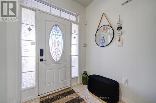 Upper - 732 Scott Boulevard, Milton, ON - Indoor Photo Showing Other Room