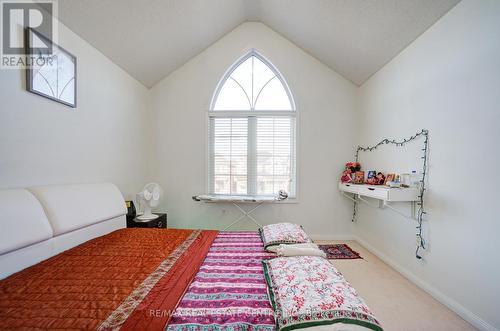 Upper - 732 Scott Boulevard, Milton, ON - Indoor Photo Showing Bedroom