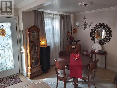 1059 Westmount Avenue, Mississauga, ON - Indoor Photo Showing Dining Room