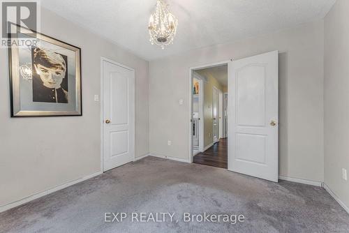 2407 Bankside Drive, Mississauga, ON - Indoor Photo Showing Other Room