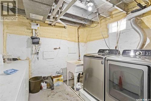 310 25Th Street W, Saskatoon, SK - Indoor Photo Showing Laundry Room