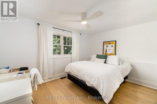 698 Rye Street, Niagara-On-The-Lake, ON - Indoor Photo Showing Bedroom