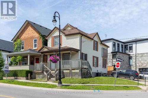 44 Carlisle Street, St. Catharines (451 - Downtown), ON - Outdoor With Facade