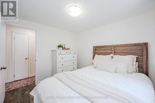 84 Queensdale Crescent, Guelph (Parkwood Gardens), ON - Indoor Photo Showing Bedroom