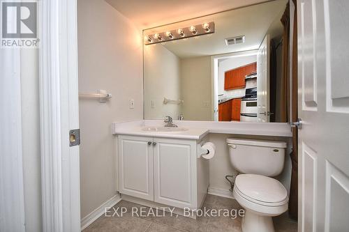 510 - 485 Rosewell Avenue E, Toronto, ON - Indoor Photo Showing Bathroom