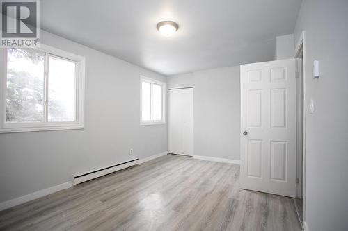 140-172 South Market St, Sault Ste. Marie, ON - Indoor Photo Showing Other Room