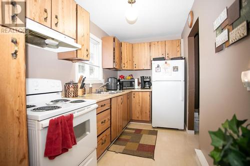 140-172 South Market St, Sault Ste. Marie, ON - Indoor Photo Showing Kitchen