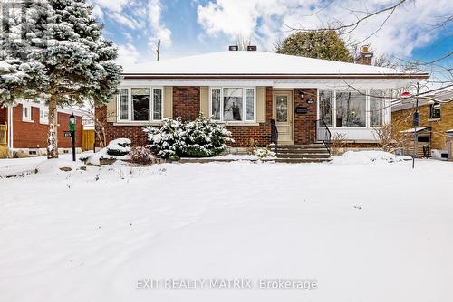 813 Weston Drive, Ottawa, ON - Outdoor