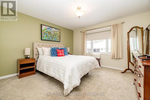 813 Weston Drive, Ottawa, ON - Indoor Photo Showing Bedroom