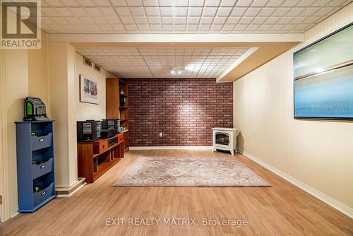 813 Weston Drive, Ottawa, ON - Indoor Photo Showing Other Room