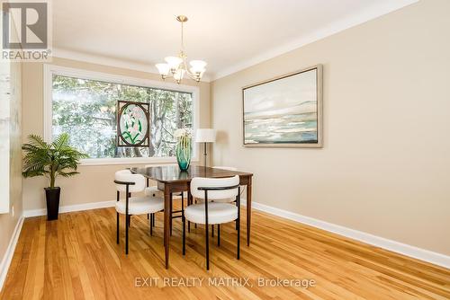 813 Weston Drive, Ottawa, ON - Indoor Photo Showing Dining Room